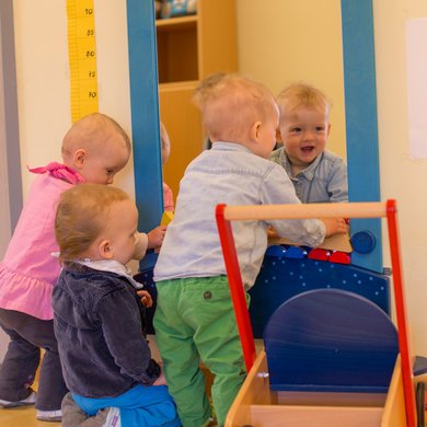 Spielen in der Kinderkrippe der Clara-Fey-Tagesstätten in Schongau